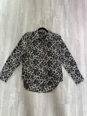 DKNY Black & White Floral Lace-Print Button Down